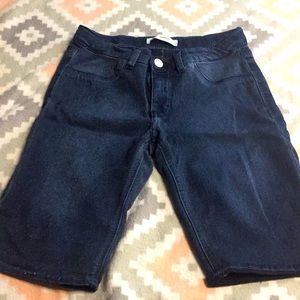 Levi’s Bermuda size 14.